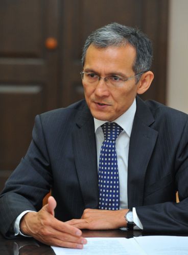 джоомарт оторбаев