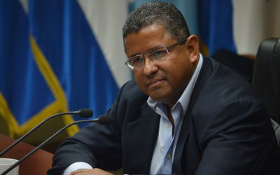 El Salvador Francisco Flores