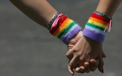 lgbt-holding-hands