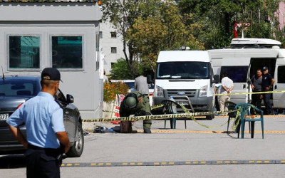 _91324873_hi035440662-2