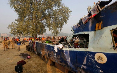 train crash in india