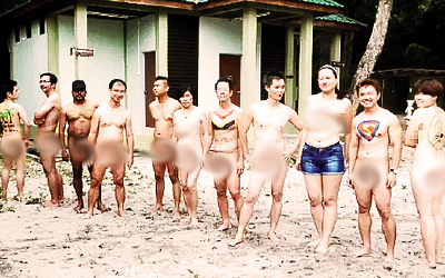 Erotik, faqat qollaringiz bilan tegmang. Yashirin kamera nudist jinsiy aloqa video