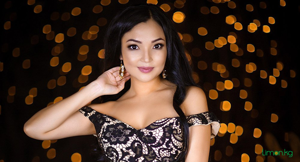 Балық торында жалаңаш