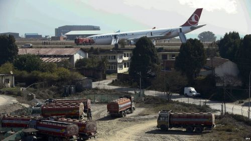 _81408678_026153324-1