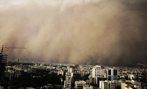 dust-storm-tehran_2928772a