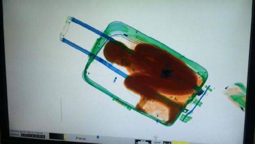 smuggledboyhospanishcivilguard01