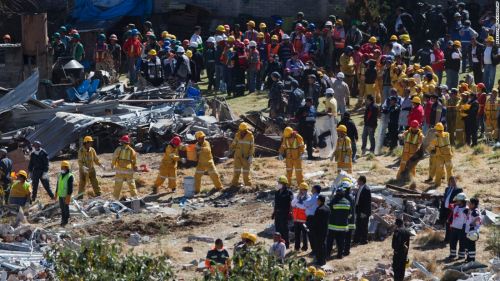 150129175001-18-mexico-explosion-super-169