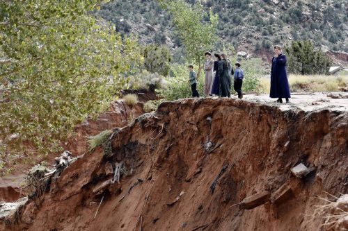 NA-CH144_UTAH_J_20150915213132