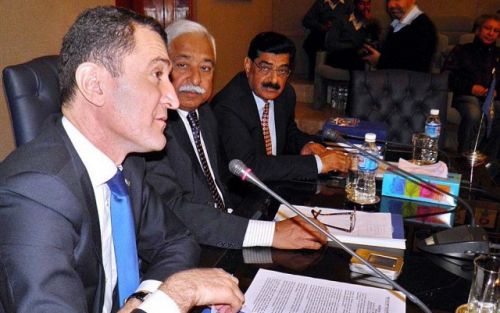 838526-tajikistanambassadorphotoapp-1423953507-232-640x480