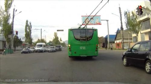 4068.700
