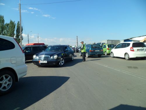 парковка ошский рынок