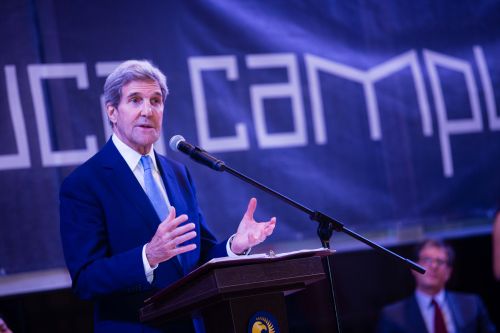 John_Kerry_в_АУЦА1