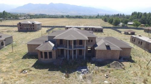 1326145.1.1472444927