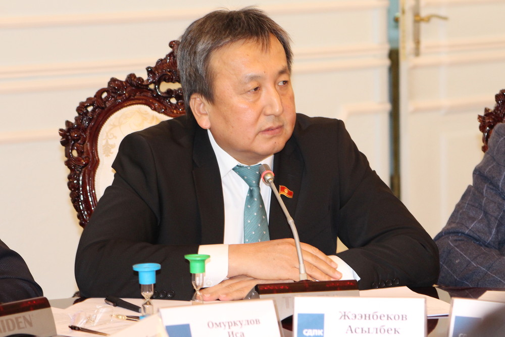 Асылбек Жээнбеков (СДПК)