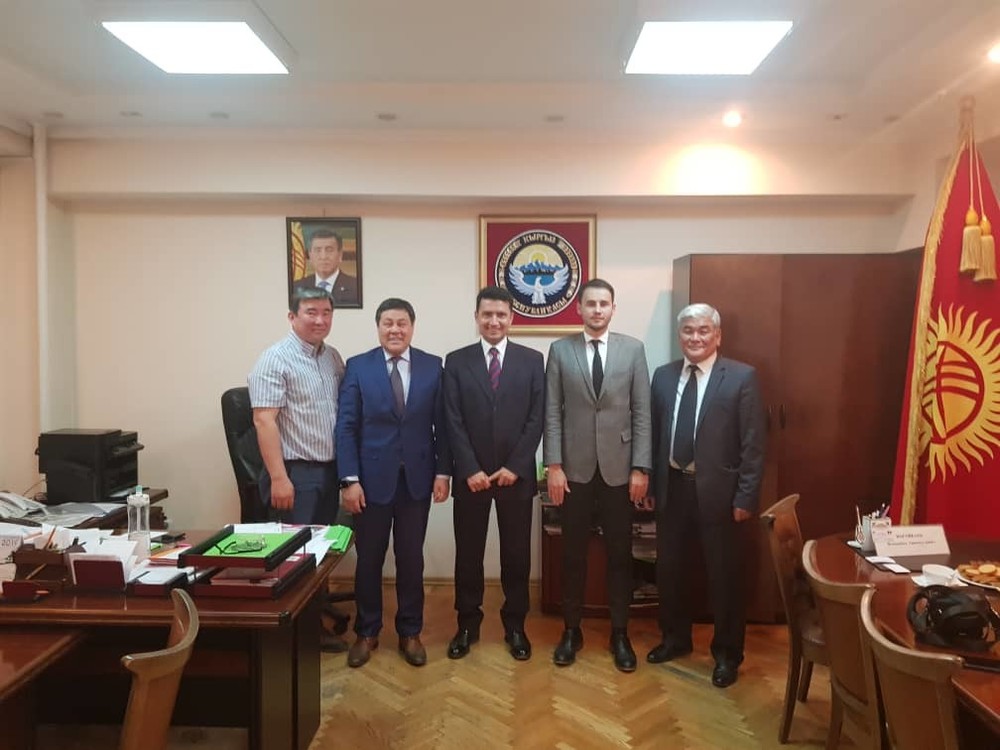 Переговоры по возобновлению авиа-рейса Ош-Стамбул