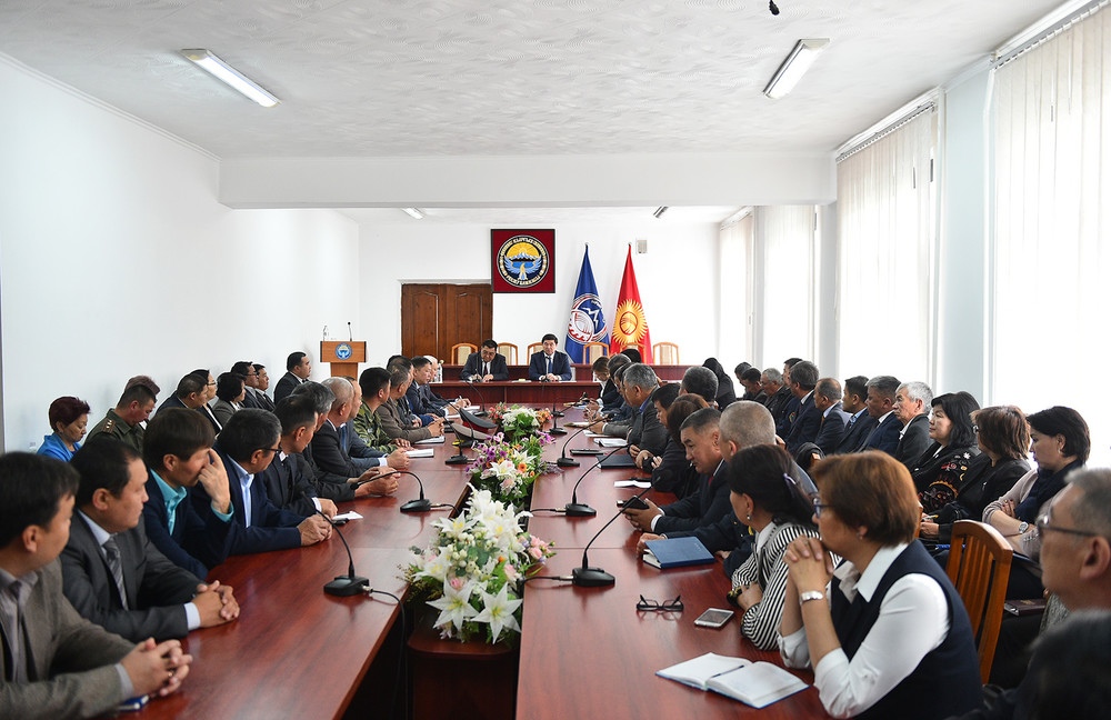 Мухаммедкалый Абылгазиев в ходе рабочей поездки в Нарынскую область