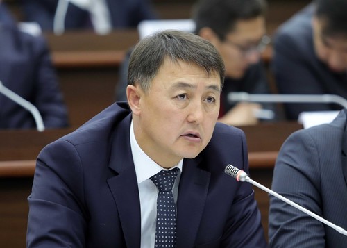 Замирбек Аскаров