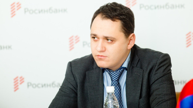 Экс-замглава «Росинбанка» А.Гойхман