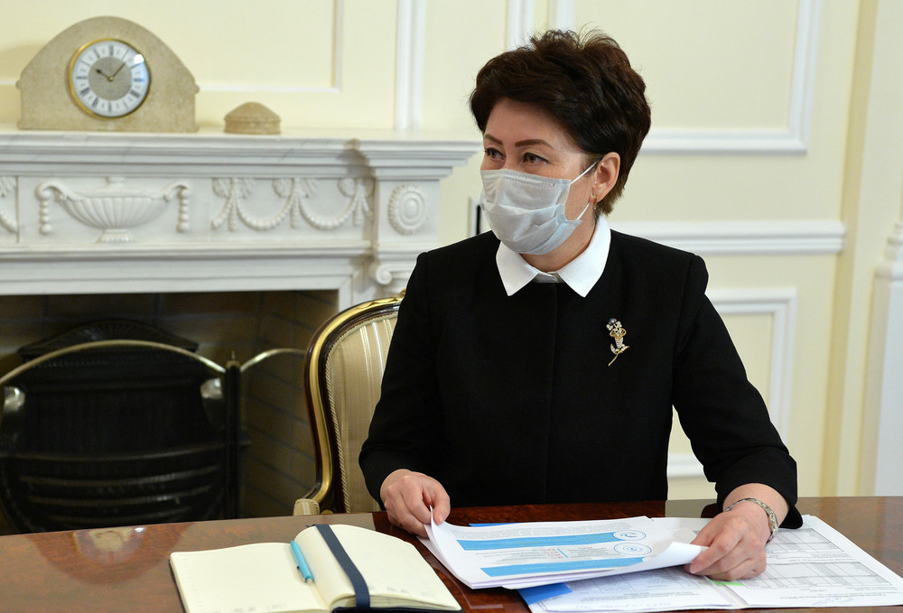Глава ФОМС Эльнура Боронбаева