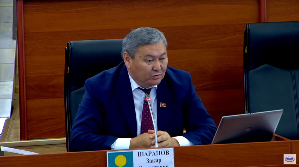 Депутат Закир Шарапов
