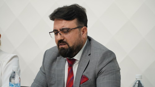 бета сторес