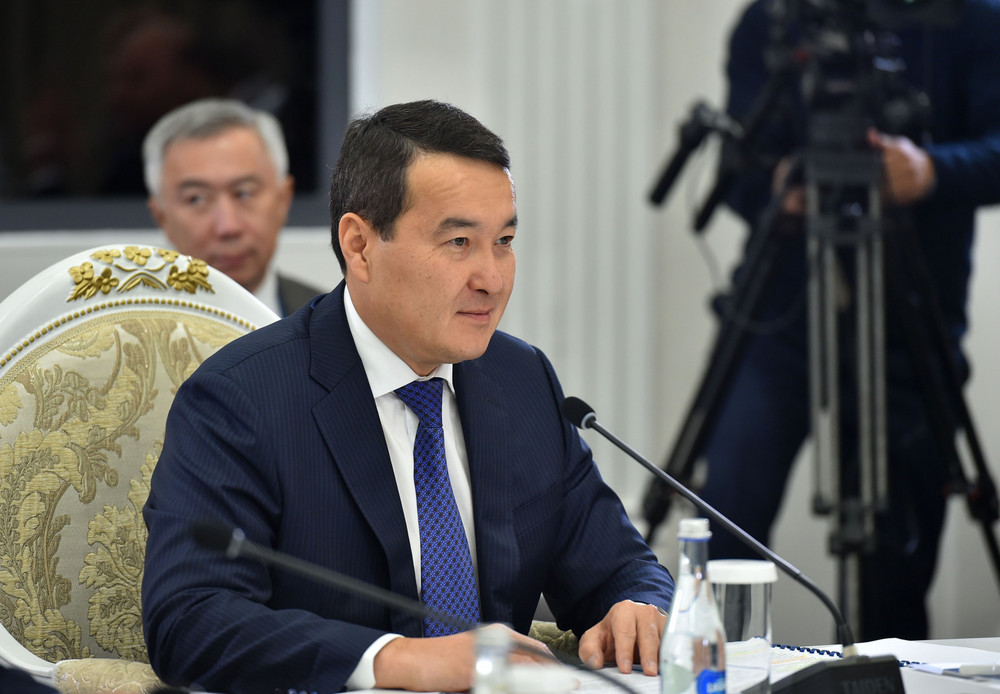 Алихан Смаилов