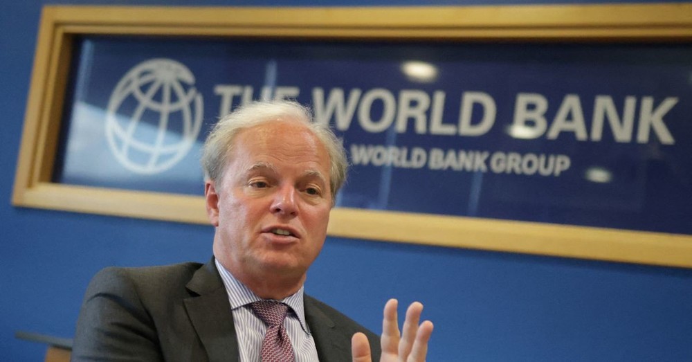 Аксель ван Троценбург