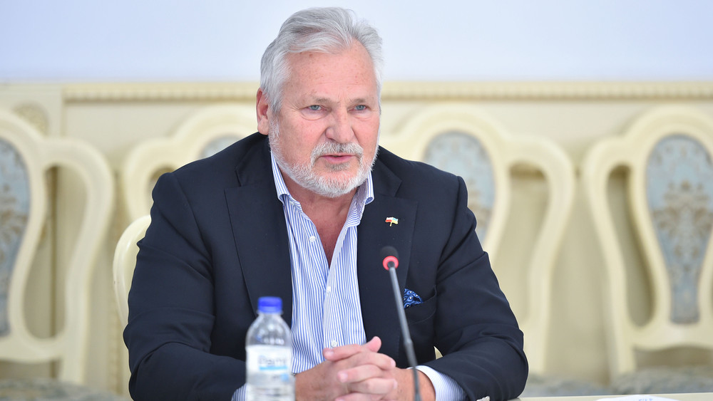 Александр Квасьневский