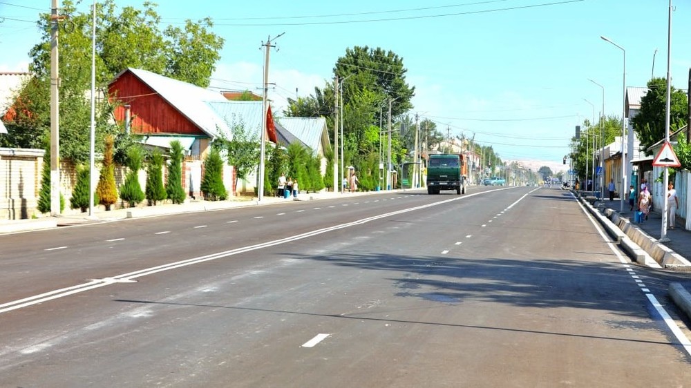 Улица А.Пушкина в городе Жалал-Абад