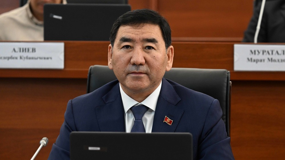 Депутат Суйунбек Омурзаков