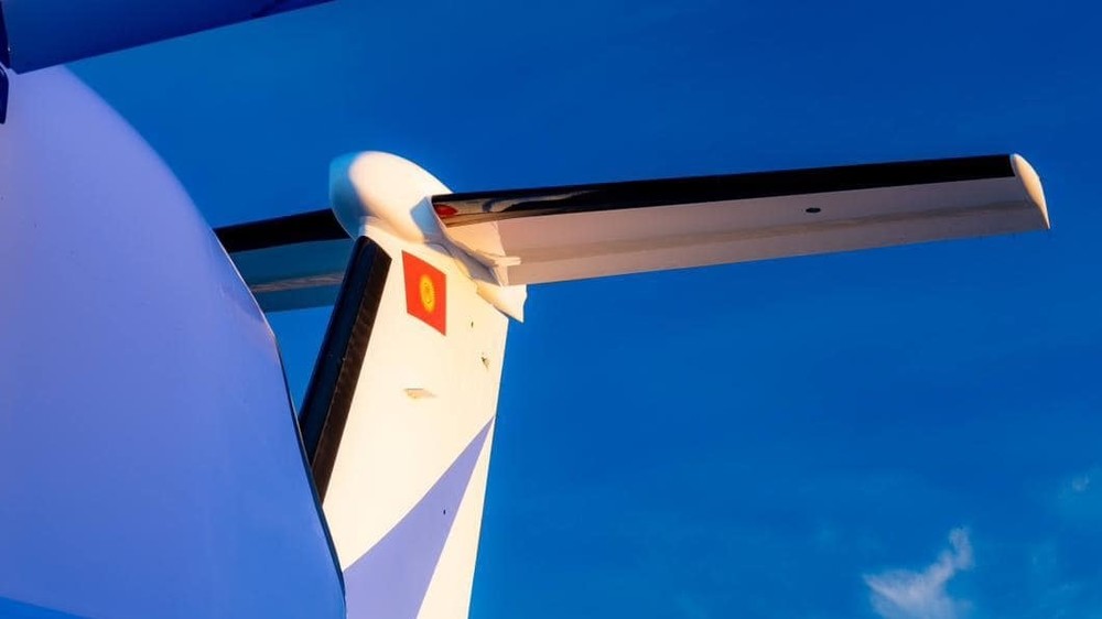 Самолет Bombardier Dash 8 Q400
