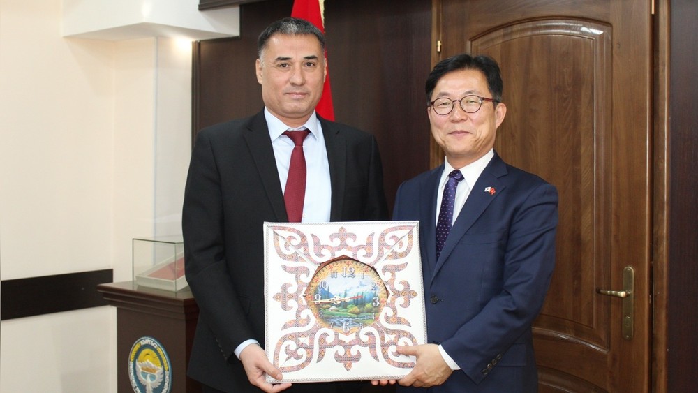 Абсаттар Сыргабаев, Ким Кванджэ