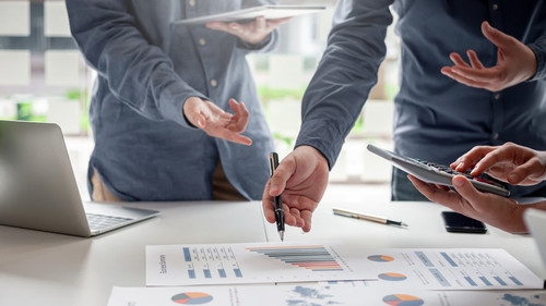 госслужащий