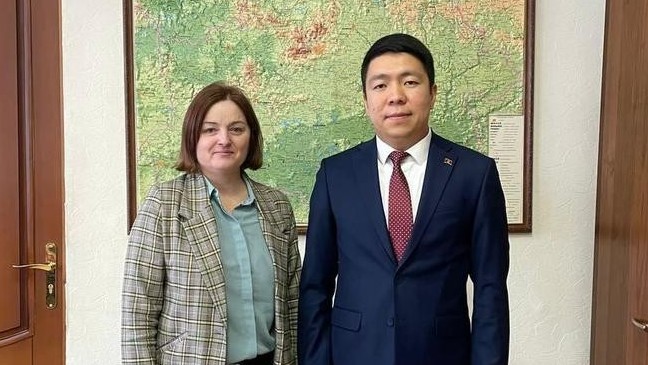 Эрбол Султанбаев и Юлия Ванюхина