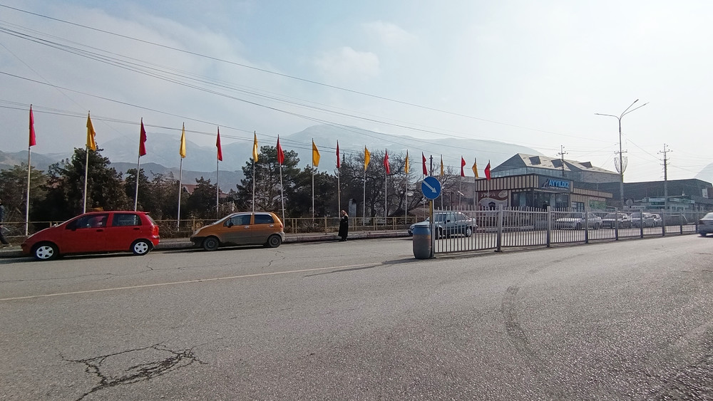 Город Кадамжай