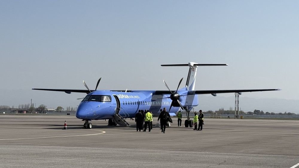 Dash 8-Q400 авиакомпании Asman Airlines