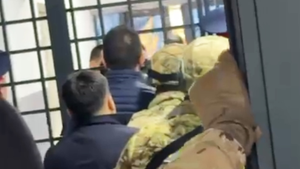 Задержание в УВД города Ош / 27 марта 2025