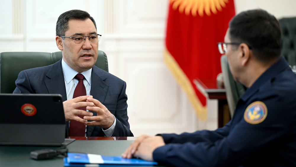 Садыр Жапаров, Бообек Ажикеев