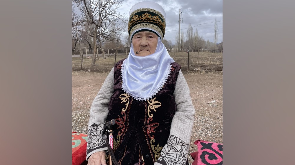 Эмилбүбү Омуралиева