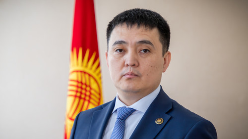 Азат Алманбетов