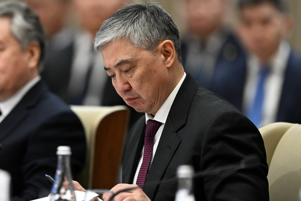 Жээнбек Кулубаев, Алмаз Бакетаев