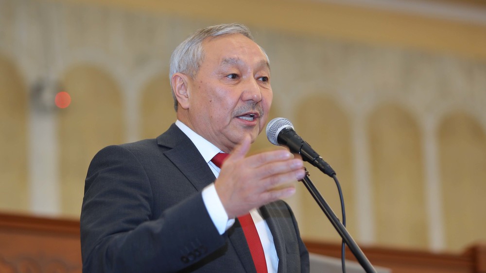 Депутат Бактыбек Турусбеков