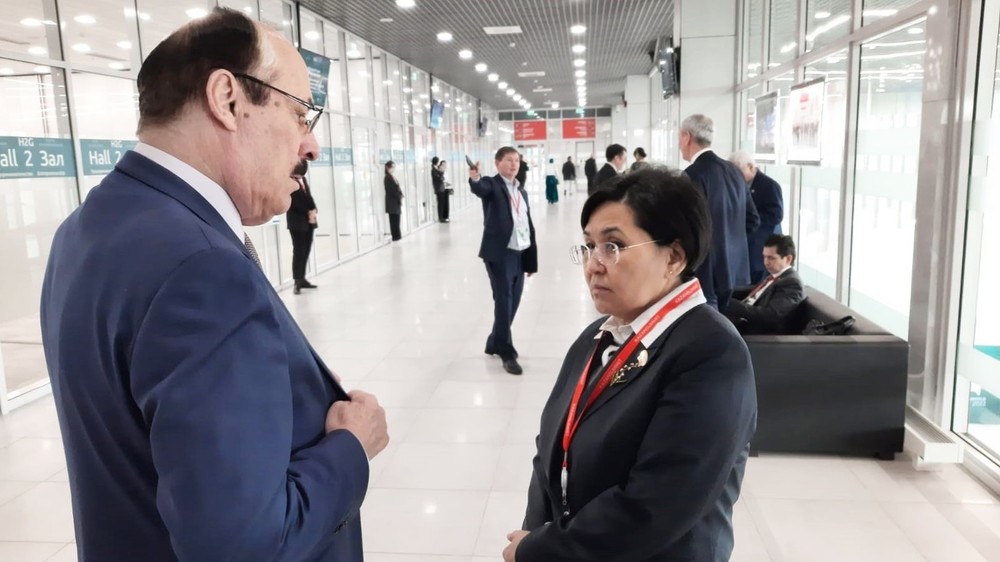 Гульнара-Клара Самат и Рамазан Абдулатипов