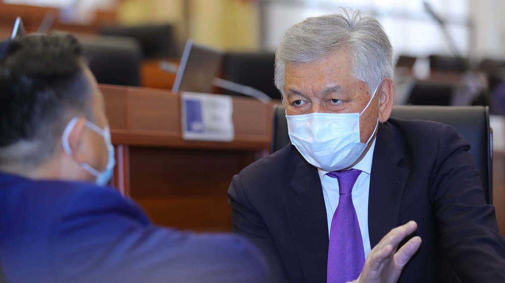 Депутат Иса Омуркулов