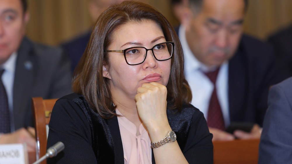 Вице-премьер-министр Алтынай Омурбекова