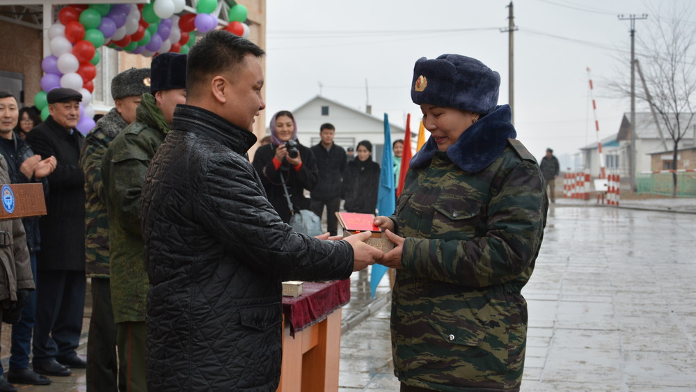 Церемония вручения ключей служебных квартир