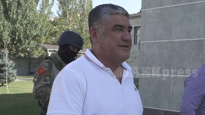 Курсан Асанов