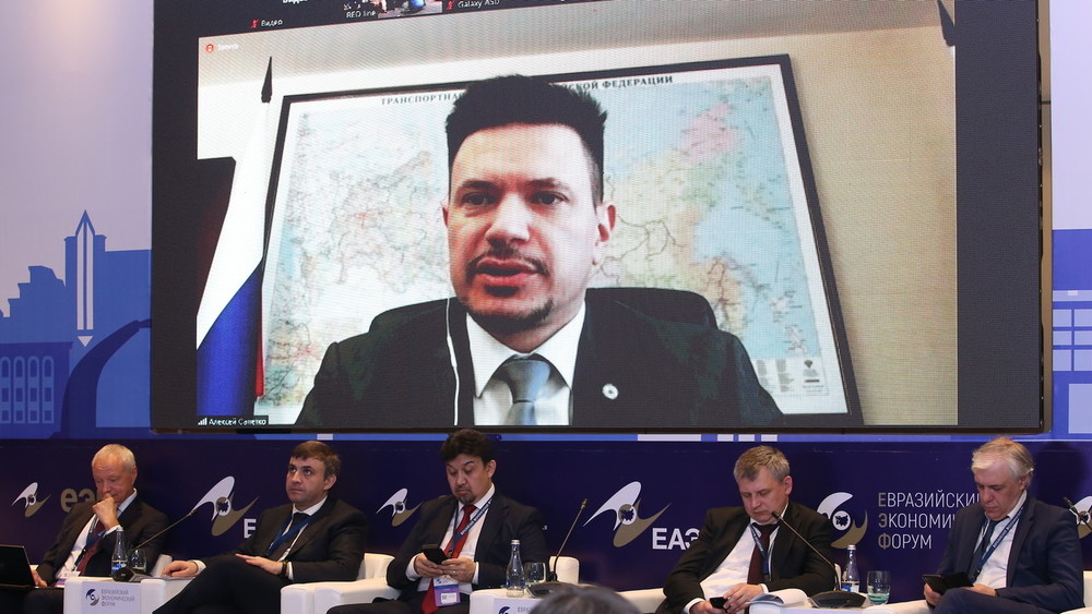 Директор Департамента цифрового сотрудничества Министерства транспорта России Алексей Сапетко