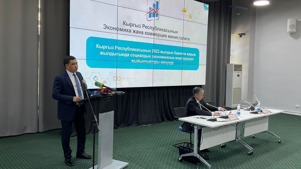 (слева-направо) Данияр Амангельдиев, Алмаз Бакетаев