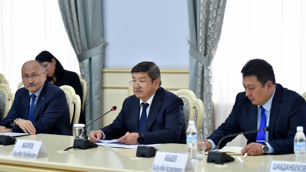 Муратбек Азымбакиев, Акылбек Жапаров и Кылычбек Абышев